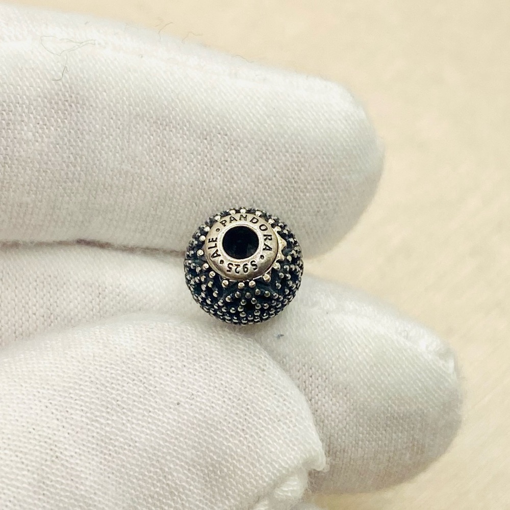 EUC Pandora 796013 Sterling Silver ESSENCE Wellness Charm w/ Black Crystals - Picture 6 of 8